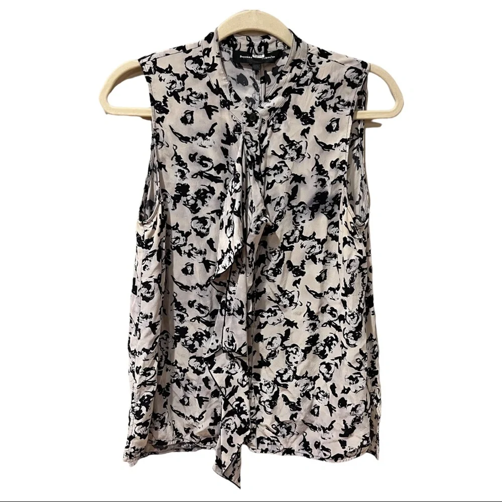 Proenza Schouler Silk Scribble Rose Ruffle Top (8) - Picture 5 of 11